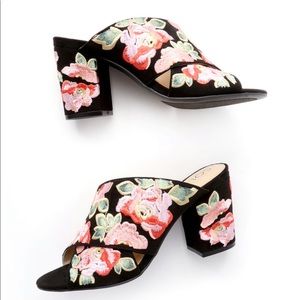 SOLE SOCIETY BRAND Size 11 Peep toe floral mule